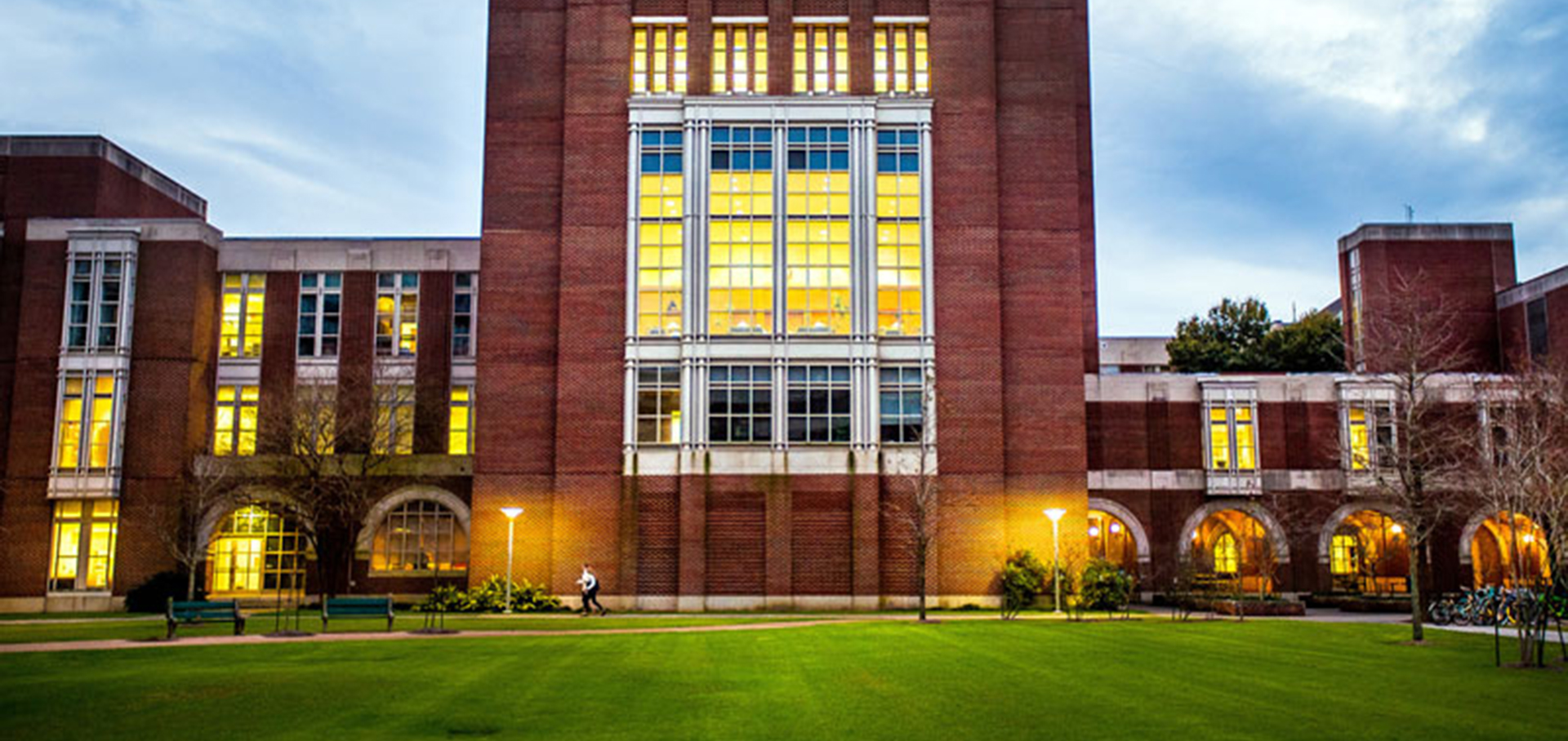 Law school. Западный Сассекс университет. Тулейн. Tulane Law School.